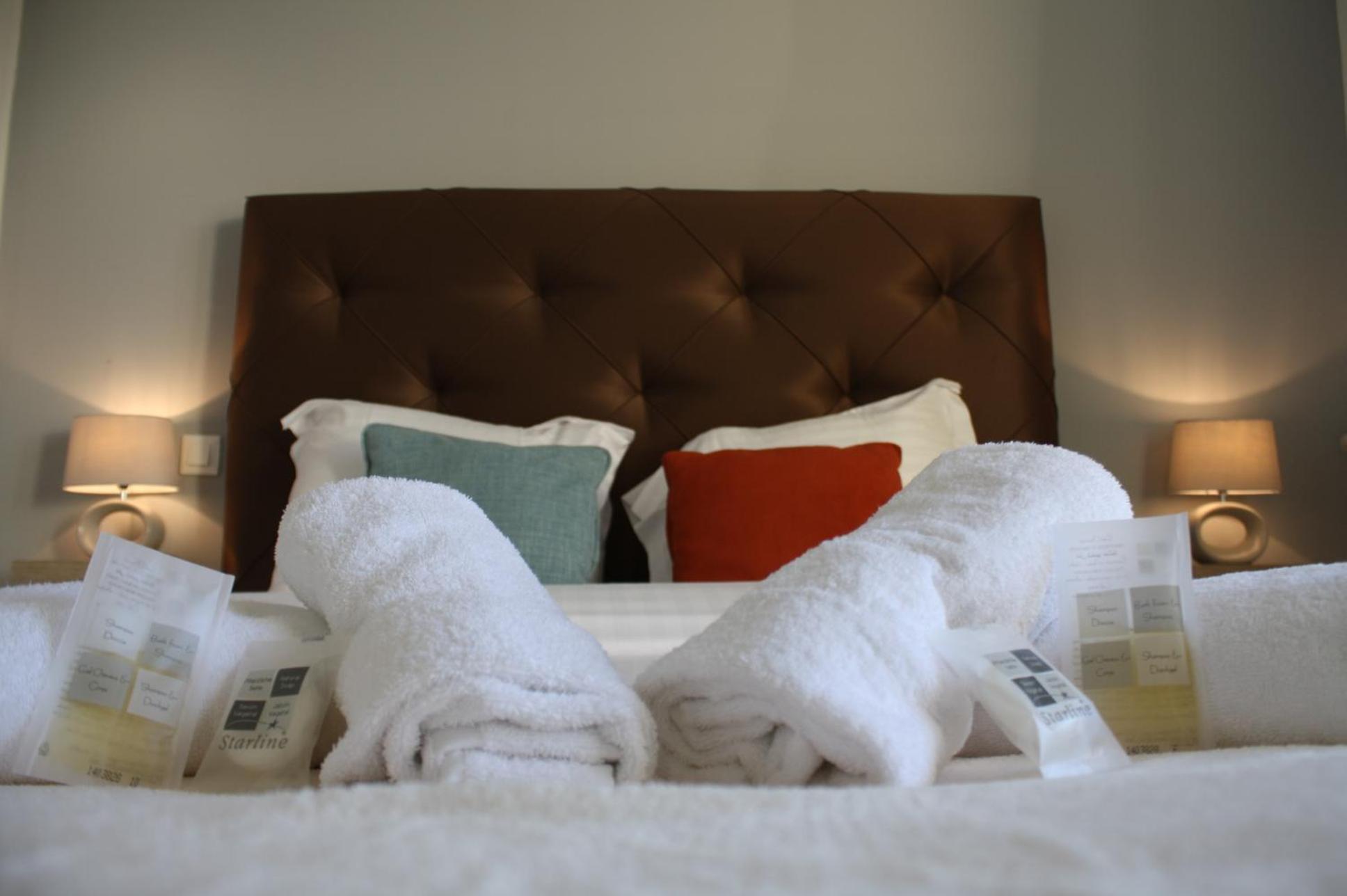 Logis Hotel Chemin Des Dames Le Relais De Fleurette Pontavert Phòng bức ảnh